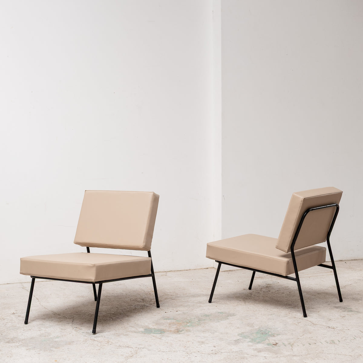 Lounge Chair by Pierre Guariche – Archeologie Studio ONLINE SHOP