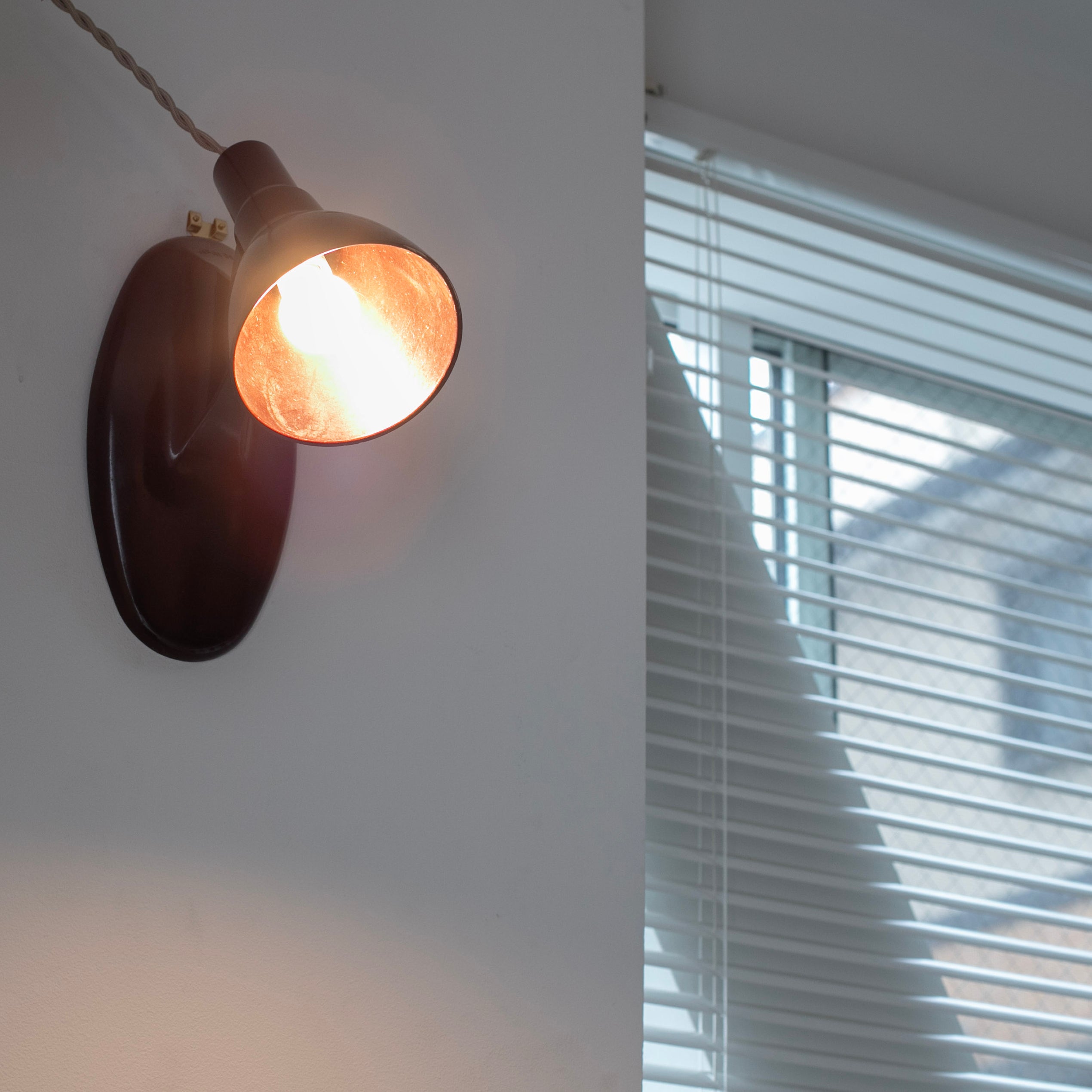 Bakelite Light from Germany – Archeologie Studio ONLINE SHOP